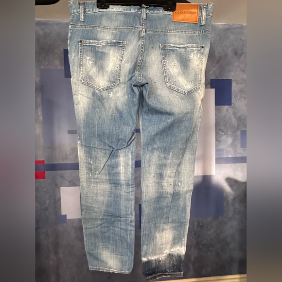 🇨🇦 NWOT DSQUARED2 Skater Jeans - Fits 40” waist - Picture 3 of 4